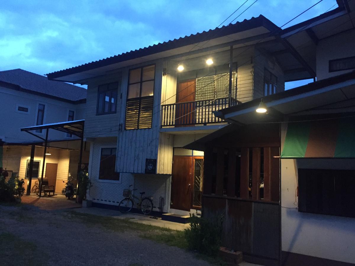 Bed Time Hostel Chiangrai تْشينيغْرايْ المظهر الخارجي الصورة