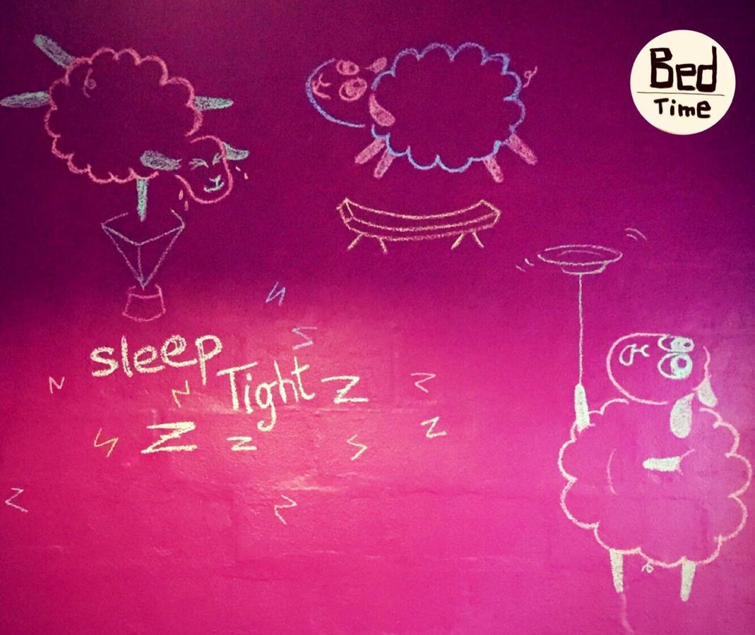 Bed Time Hostel Chiangrai تْشينيغْرايْ المظهر الخارجي الصورة